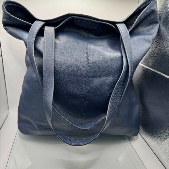Leatherology Uptown Vertical Tote Navy Blue - Picture 3 of 3